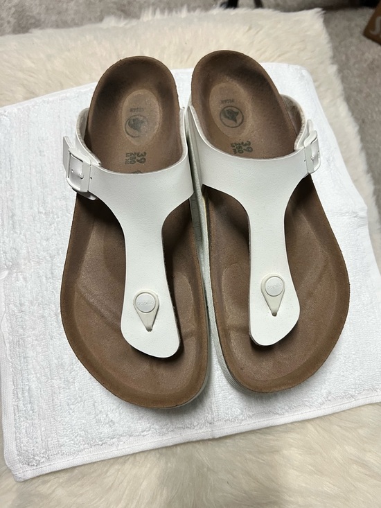 Birkenstock Shoes - Birkenstock White Thong Sandals with Brown Footbed